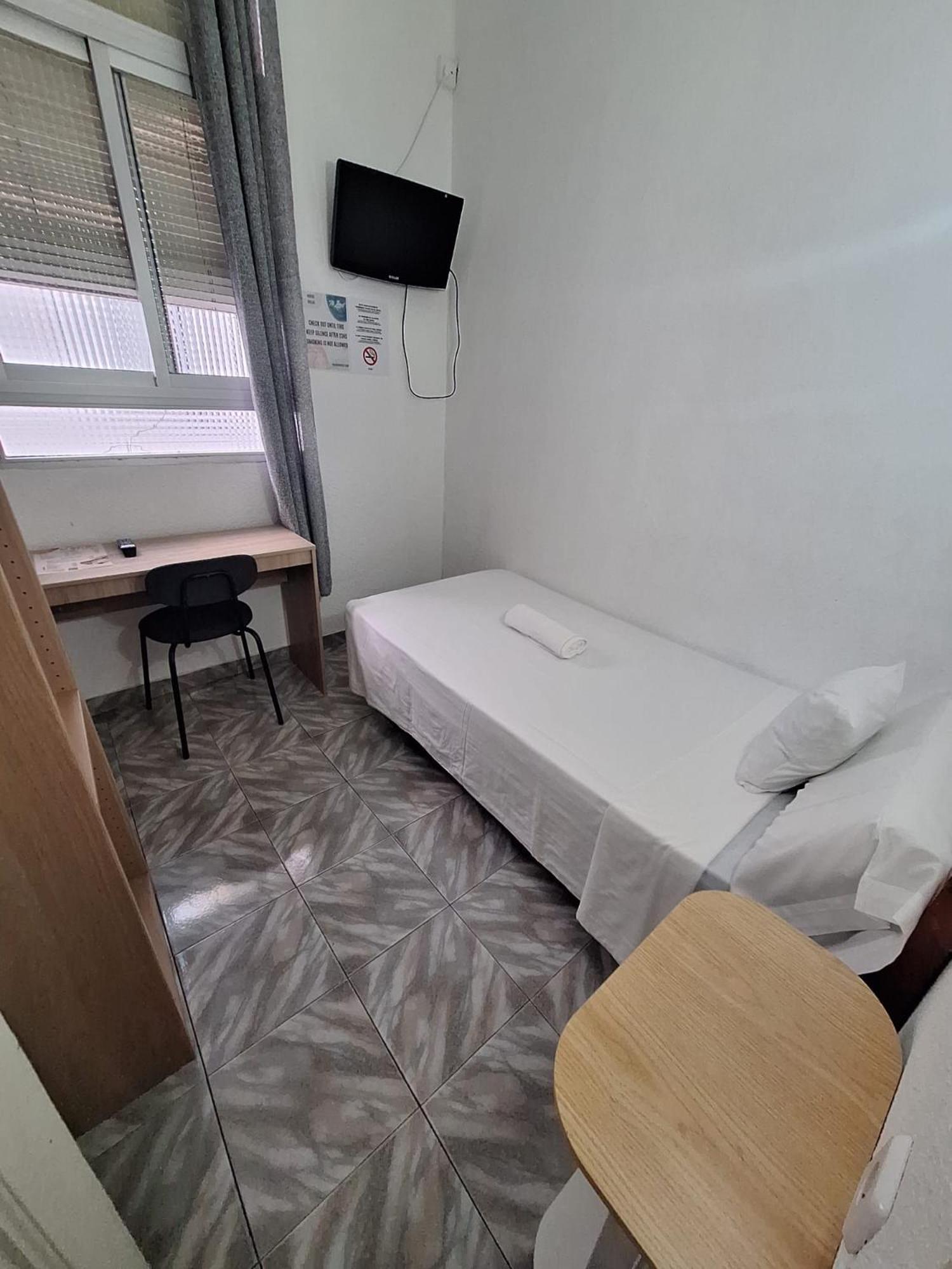 Small Single Room